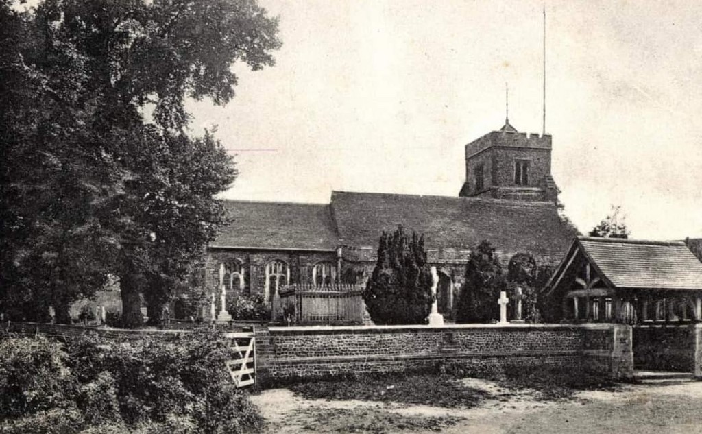 St Martin's Church Ruislip Black And White Postcard 40