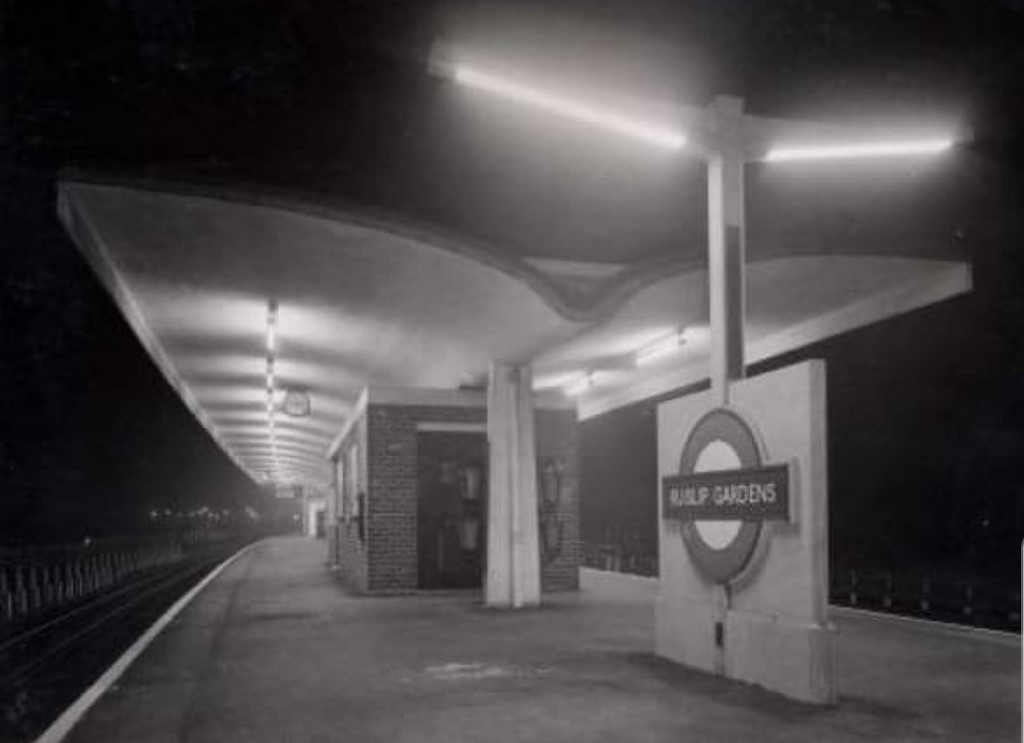 Ruislip Gardens Station In 1950