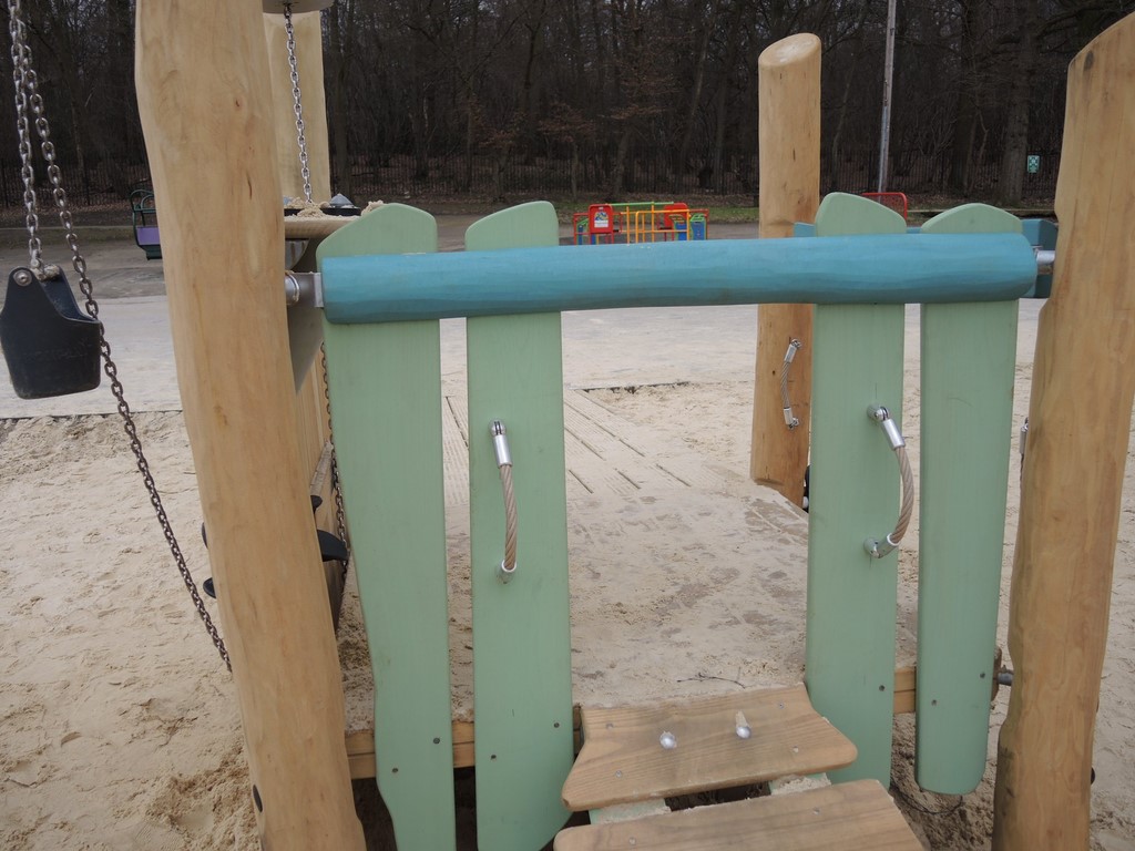 Ruislip Lido Beach Play Equipment