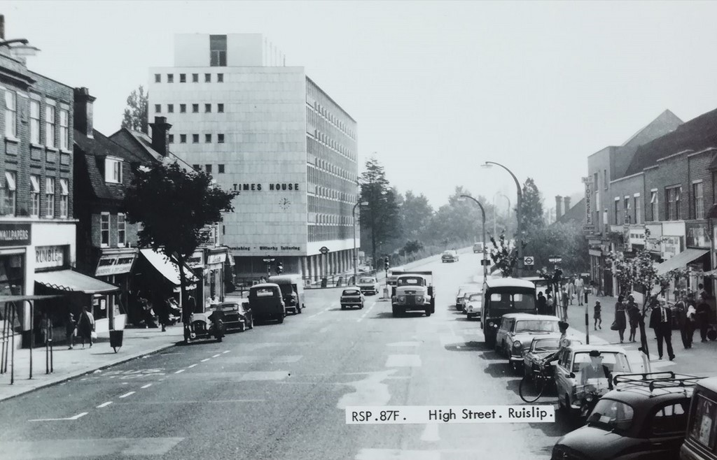 Ruislip High Street Postcard 24