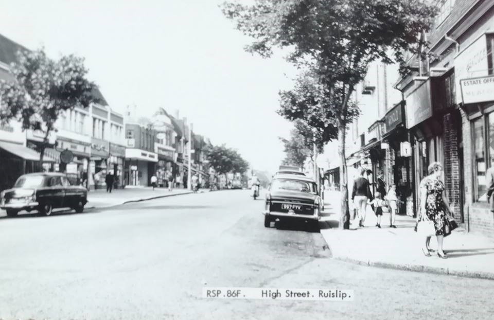 Ruislip High Street Postcard 25