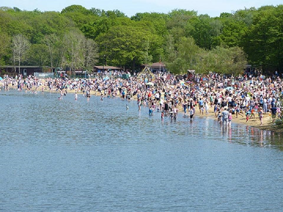 Ruislip Lido On A Very Busy Day