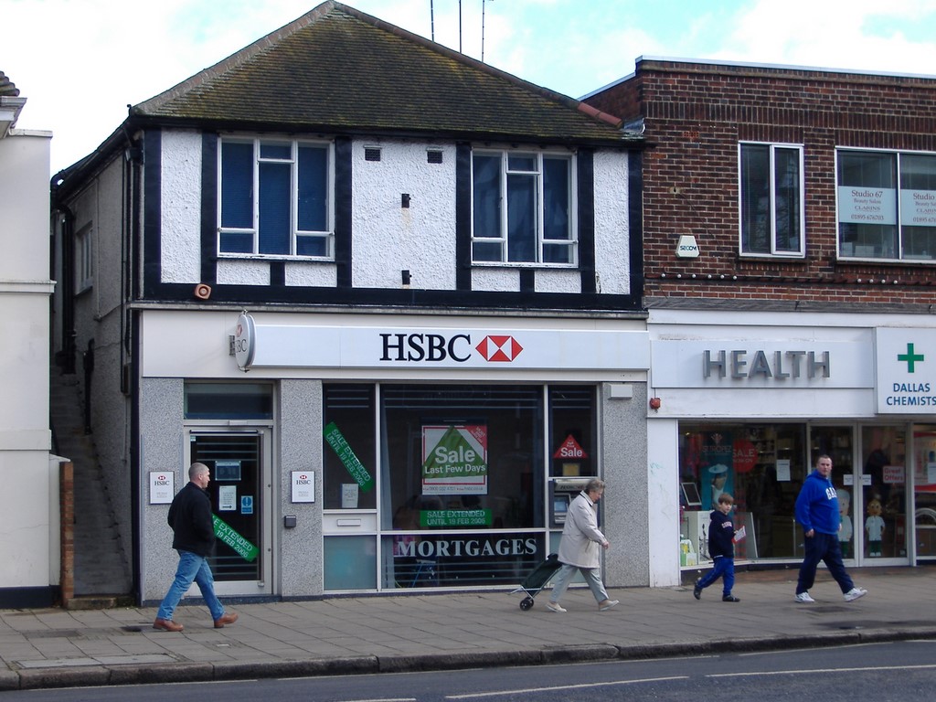 65 HSBC Ruislip High Street