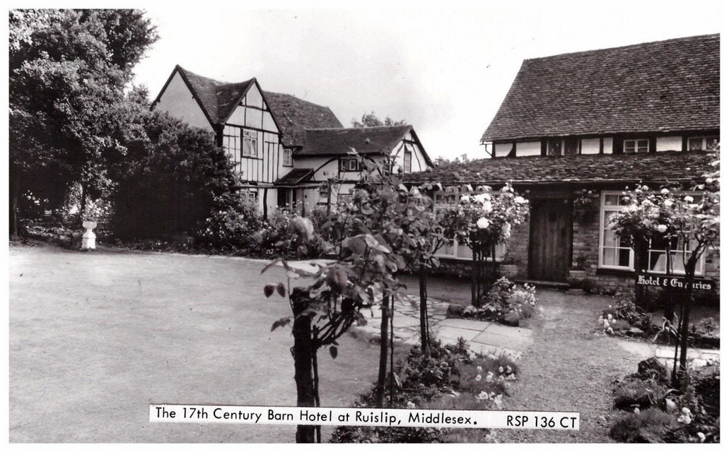 The Barn Hotel Ruislip 2