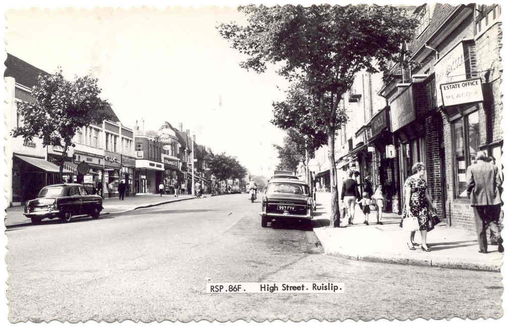 Ruislip High Street Postcard 39