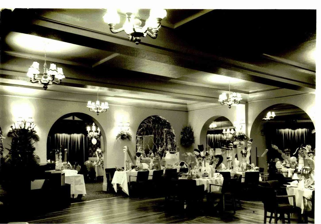 The Orchard Ruislip Old Interior Picture 2