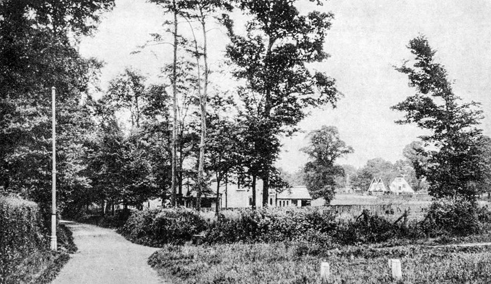 Ruislip, Sharps Lane