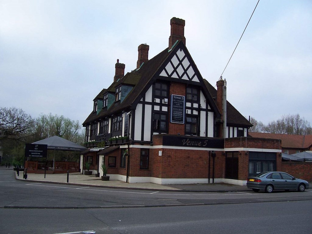 The Clay Pigeon As Bar 446