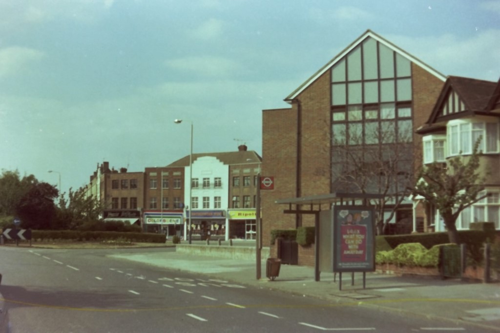 Ruislip Manor 1976 4