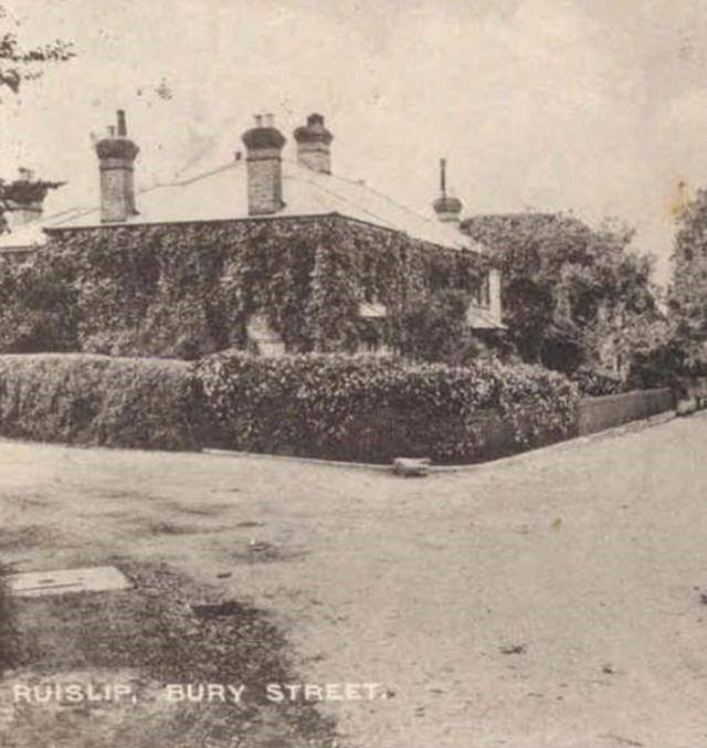 Ruislip Bury Street 20